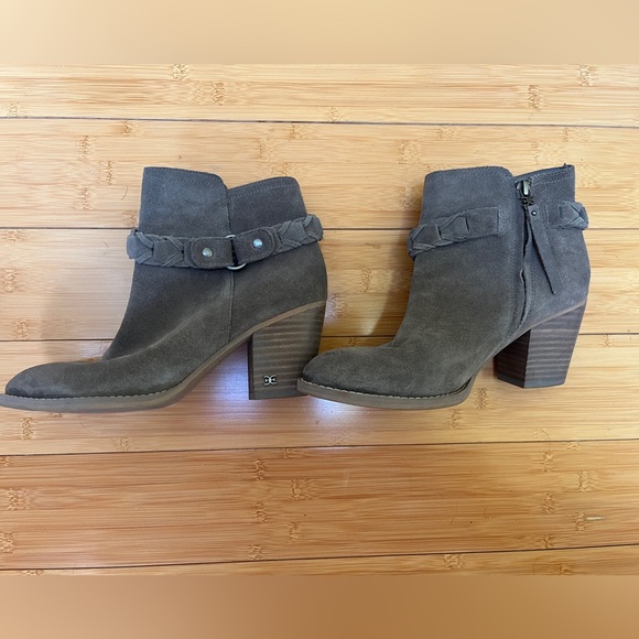 Sam Edelman Minetta Block Heel Almond Toe Ankle Boots Bootie Flint Grey Suede - Picture 1 of 11